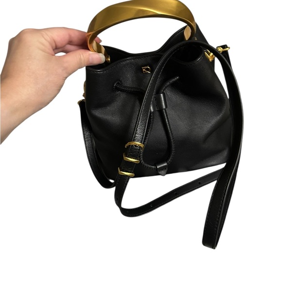 DONNA KARAN LAWRENCE BUCKET BAG BLACK W/GOLD HANDLE - Picture 7 of 13